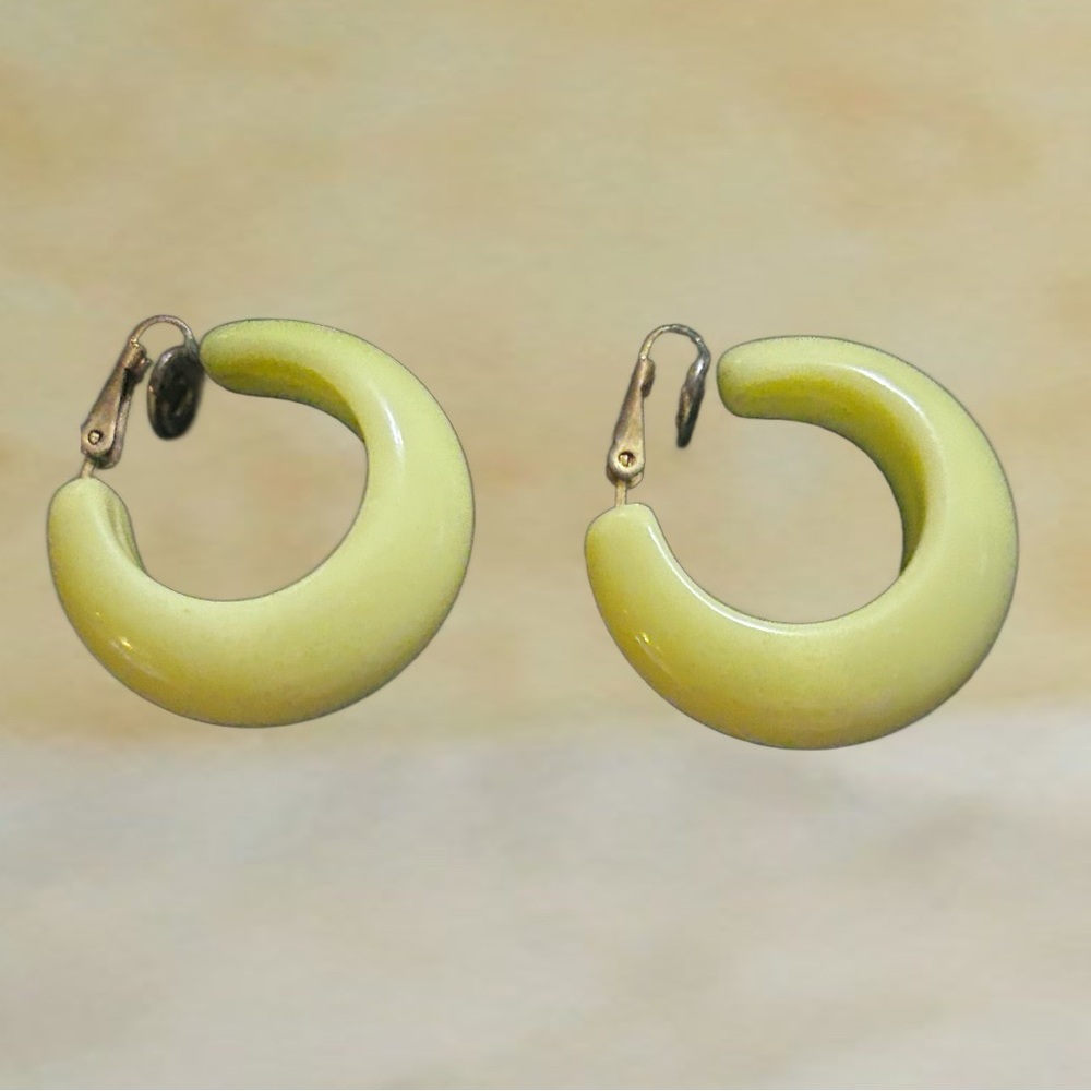 Vintage Trifari Lemon Earrings!